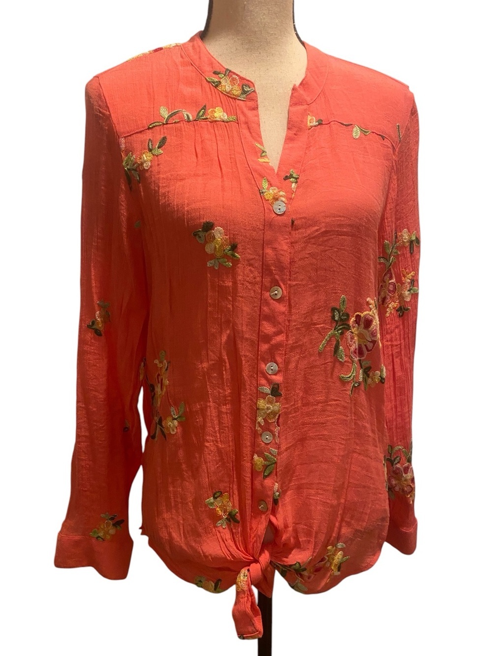 Women's Embroidered Coral Floral Button Front Tie Hem Top size M/L